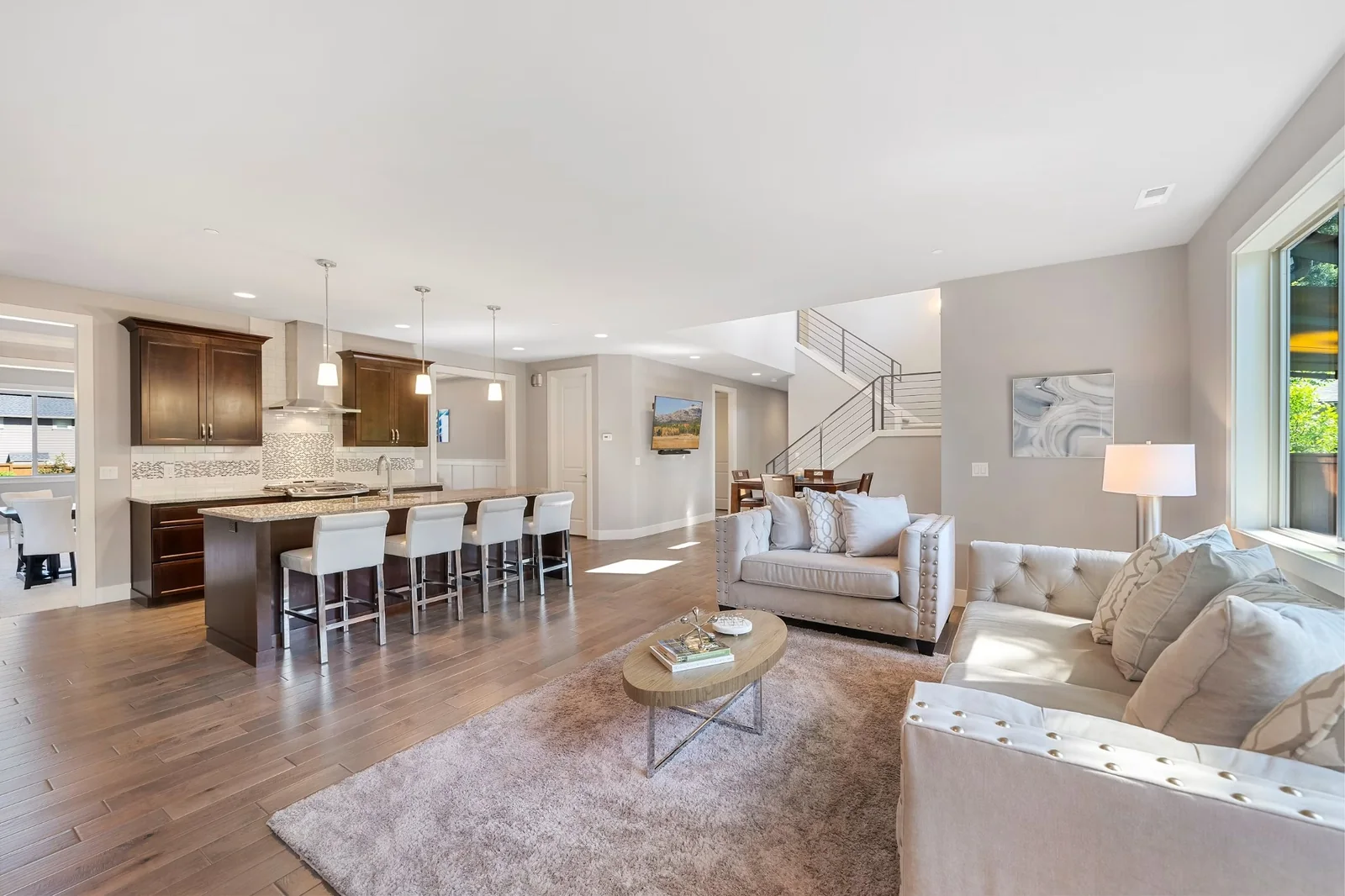 Apartment source photo 2: Open-plan living and dining