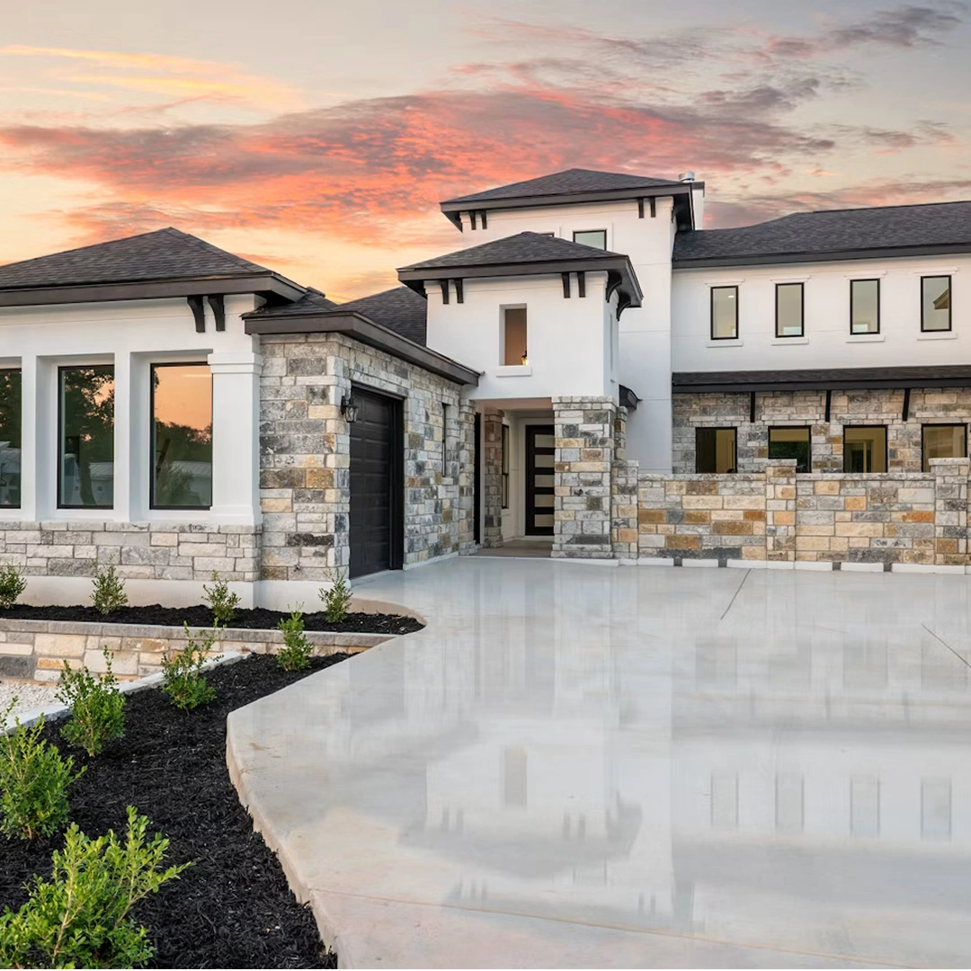 Luxury villa square video thumbnail